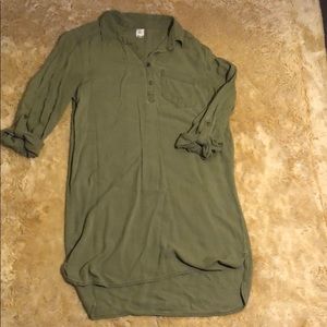 Green mid lenghr dress